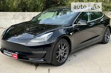 Седан Tesla Model 3 2020 в Киеве