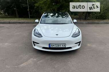 Седан Tesla Model 3 2021 в Житомирі