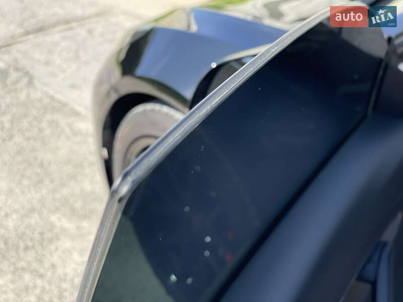 Седан Tesla Model 3 2021 в Львове