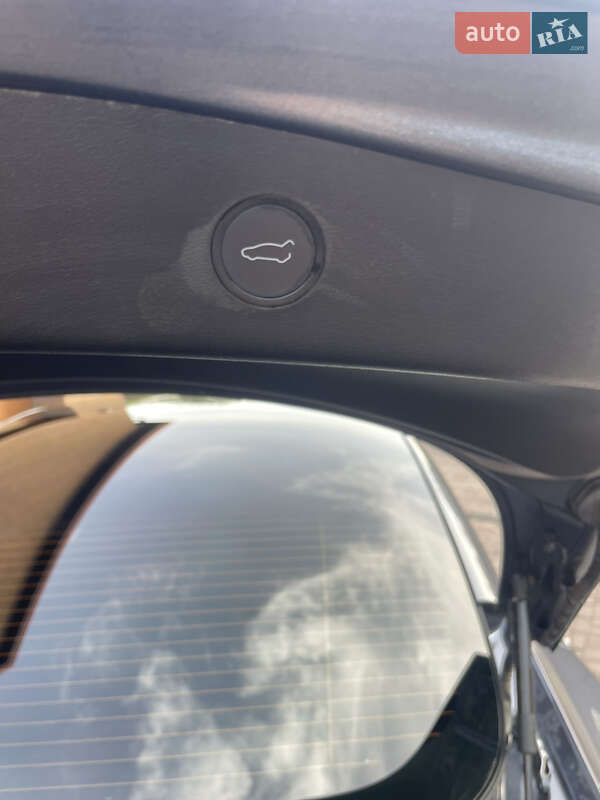 Седан Tesla Model 3 2021 в Запорожье