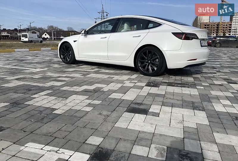 Седан Tesla Model 3 2019 в Білій Церкві