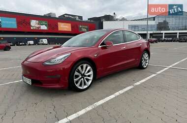 Седан Tesla Model 3 2019 в 