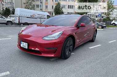 Седан Tesla Model 3 2020 в Киеве