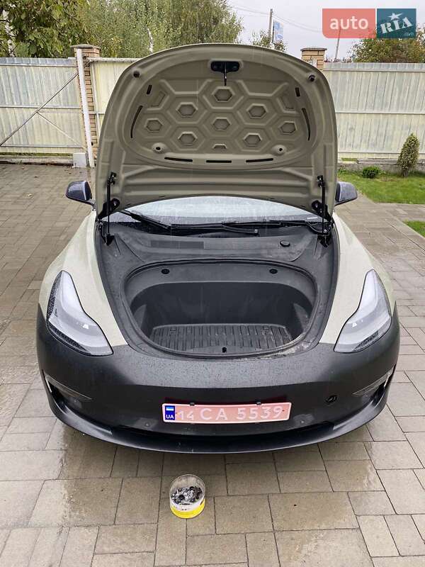 Седан Tesla Model 3 2023 в Киеве фото 5 Седан Tesla Model 3 2023 в Киеве