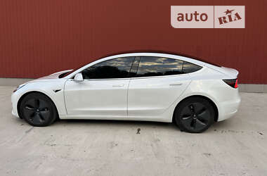 Седан Tesla Model 3 2020 в Тернополе