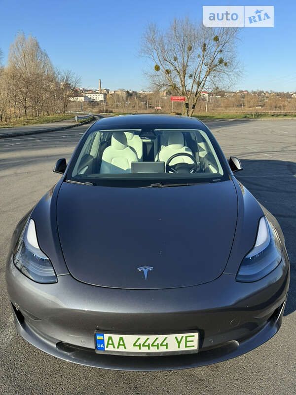 Седан Tesla Model 3 2021 в Киеве фото 2 Седан Tesla Model 3 2021 в Киеве
