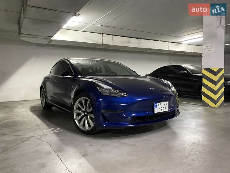 Tesla Model 3 2018