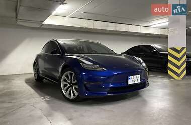 Седан Tesla Model 3 2018 в 
