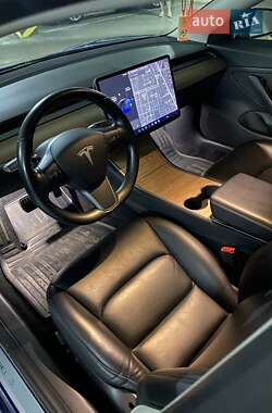 Седан Tesla Model 3 2018 в 