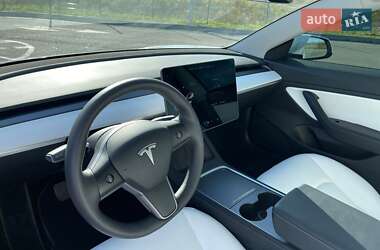 Седан Tesla Model 3 2021 в Рівному