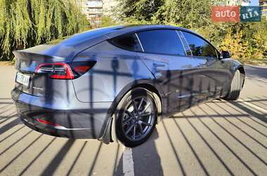 Седан Tesla Model 3 2022 в Кривом Роге