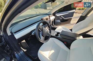 Седан Tesla Model 3 2022 в Кривом Роге