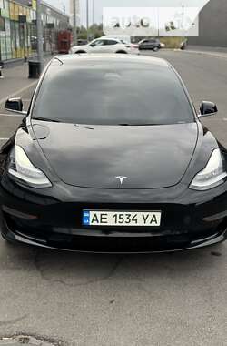 Седан Tesla Model 3 2019 в Дніпрі