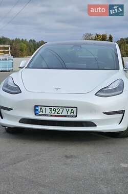 Седан Tesla Model 3 2019 в 