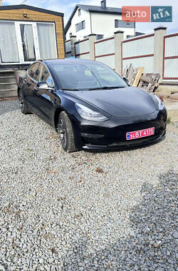 Седан Tesla Model 3 2018 в Чернігові