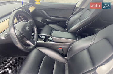 Седан Tesla Model 3 2019 в Жовтанцах