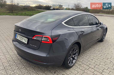Седан Tesla Model 3 2019 в Жовтанцах
