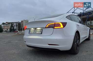 Седан Tesla Model 3 2018 в 