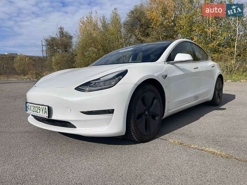 Седан Tesla Model 3 2018 в Харькове