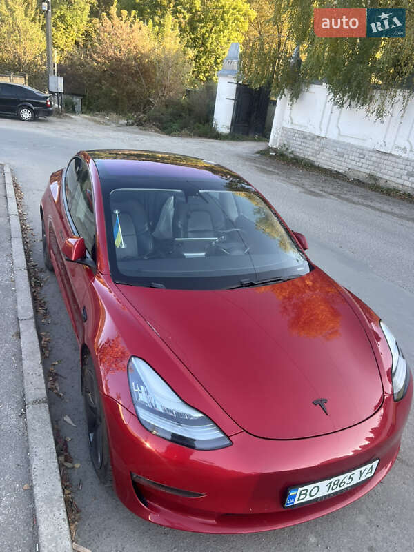 Седан Tesla Model 3 2018 в Тернополі