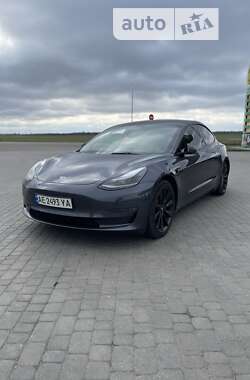 Седан Tesla Model 3 2022 в Павлограді