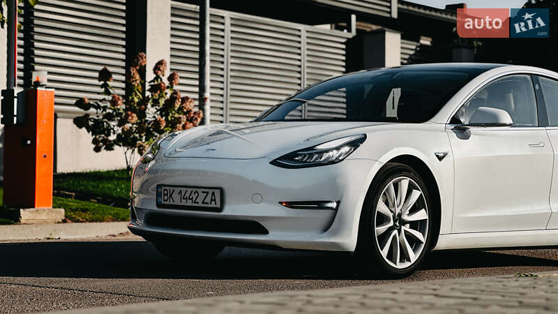 Седан Tesla Model 3 2020 в Рівному фото 5 Седан Tesla Model 3 2020 в Рівному