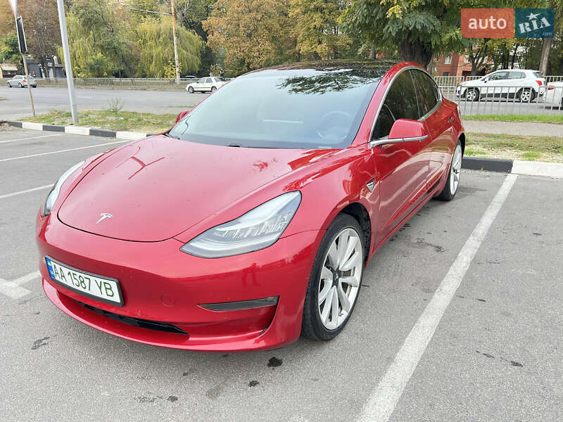 Седан Tesla Model 3 2018 в Днепре