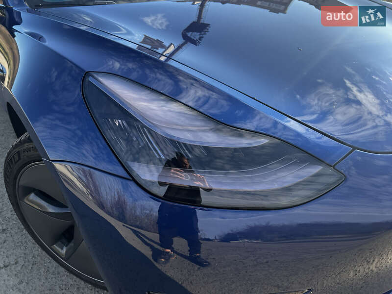 Седан Tesla Model 3 2019 в Луцьку