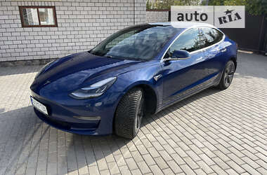 Седан Tesla Model 3 2019 в Мерефа