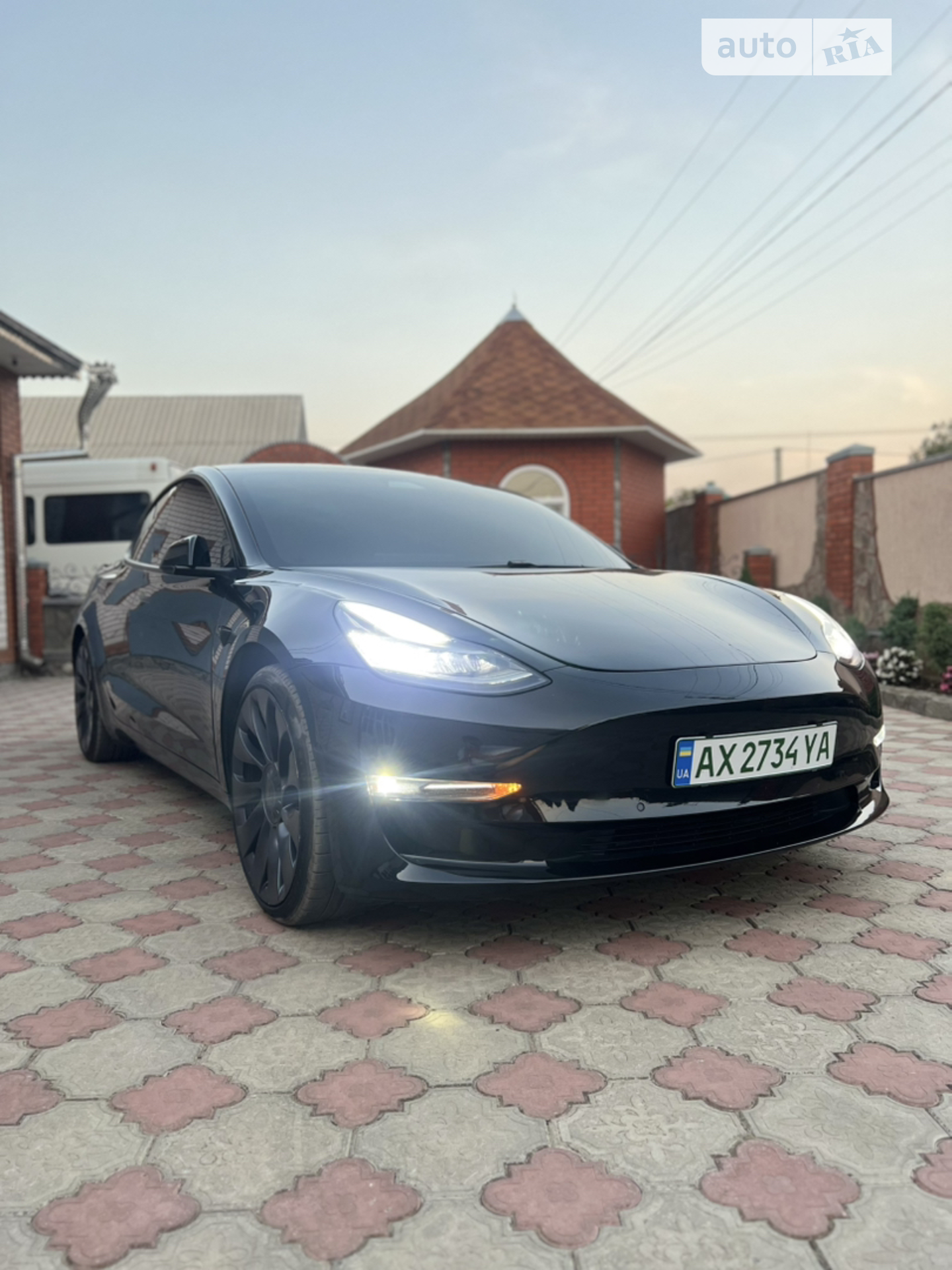 2020 Tesla Model 3 - фото 1