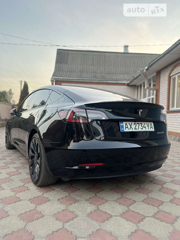 Седан Tesla Model 3 2020 в Харкові