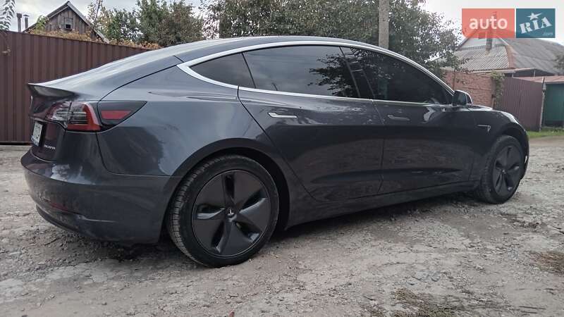 Седан Tesla Model 3 2019 в Запорожье