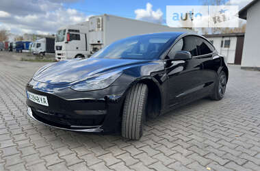 Седан Tesla Model 3 2022 в Луцке