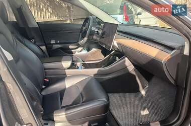 Седан Tesla Model 3 2018 в 