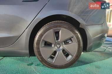 Седан Tesla Model 3 2023 в Одессе