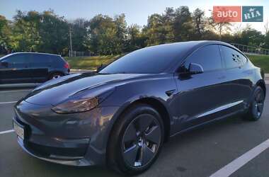 Седан Tesla Model 3 2023 в Одессе