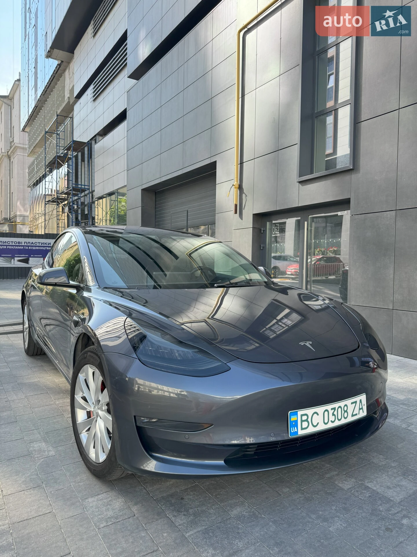2018 Tesla Model 3 - фото 1