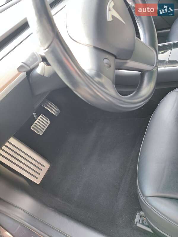 Седан Tesla Model 3 2018 в Львові фото 3 Седан Tesla Model 3 2018 в Львові