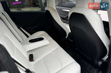 Седан Tesla Model 3 2022 в Житомире