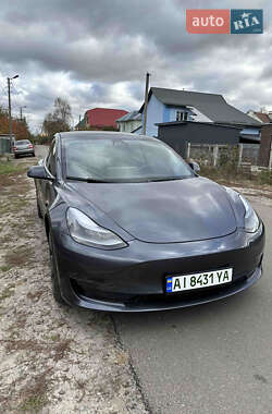 Седан Tesla Model 3 2023 в Києві