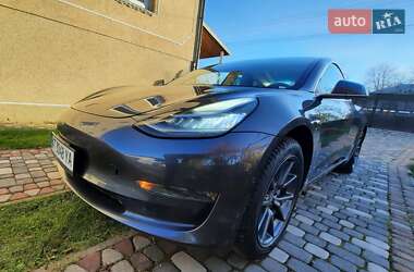 Седан Tesla Model 3 2018 в Ивано-Франковске