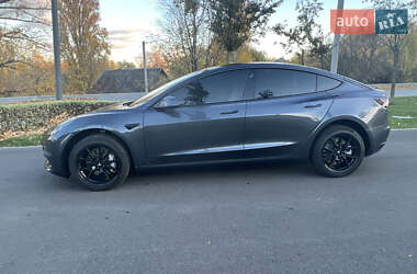 Седан Tesla Model 3 2022 в Дніпрі