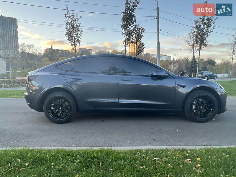 Седан Tesla Model 3 2022 в Дніпрі фото 6 Седан Tesla Model 3 2022 в Дніпрі