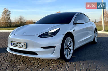 Седан Tesla Model 3 2021 в Житомире