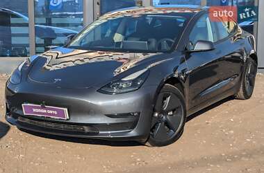 Седан Tesla Model 3 2021 в Києві