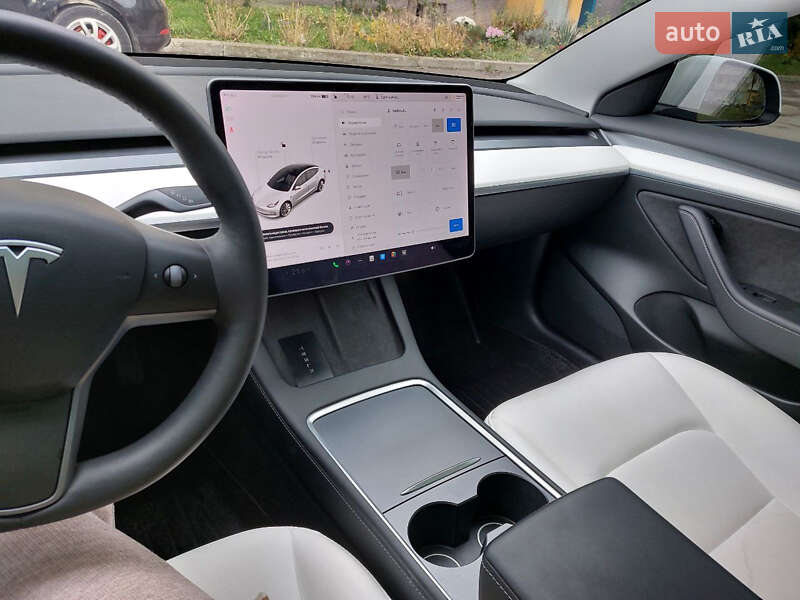 Седан Tesla Model 3 2021 в Кременце фото 23 Седан Tesla Model 3 2021 в Кременце