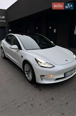 Седан Tesla Model 3 2021 в Львове