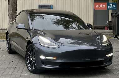 Седан Tesla Model 3 2018 в Днепре