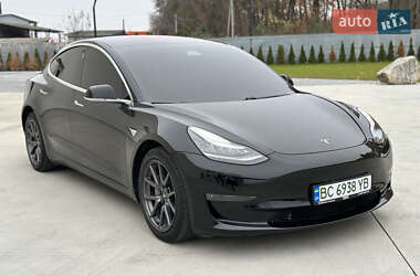 Седан Tesla Model 3 2019 в Луцке