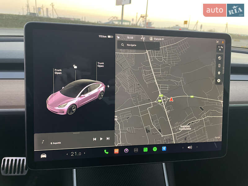 Седан Tesla Model 3 2019 в Львові
